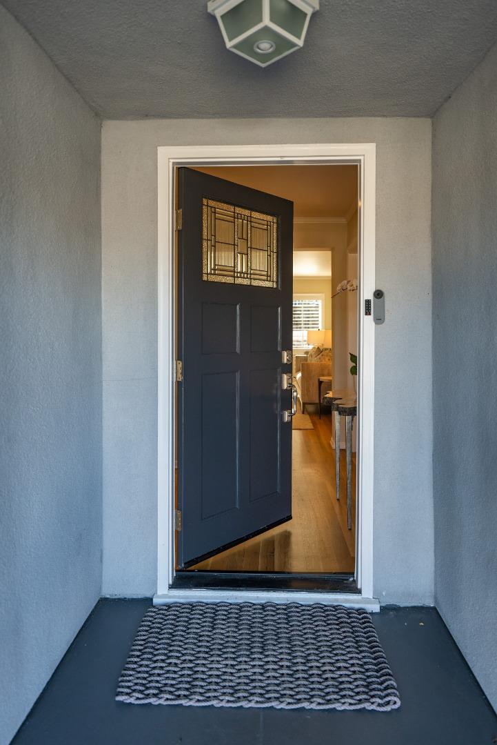 Detail Gallery Image 4 of 22 For 3022 Mason Ln, San Mateo,  CA 94403 - 3 Beds | 1/1 Baths