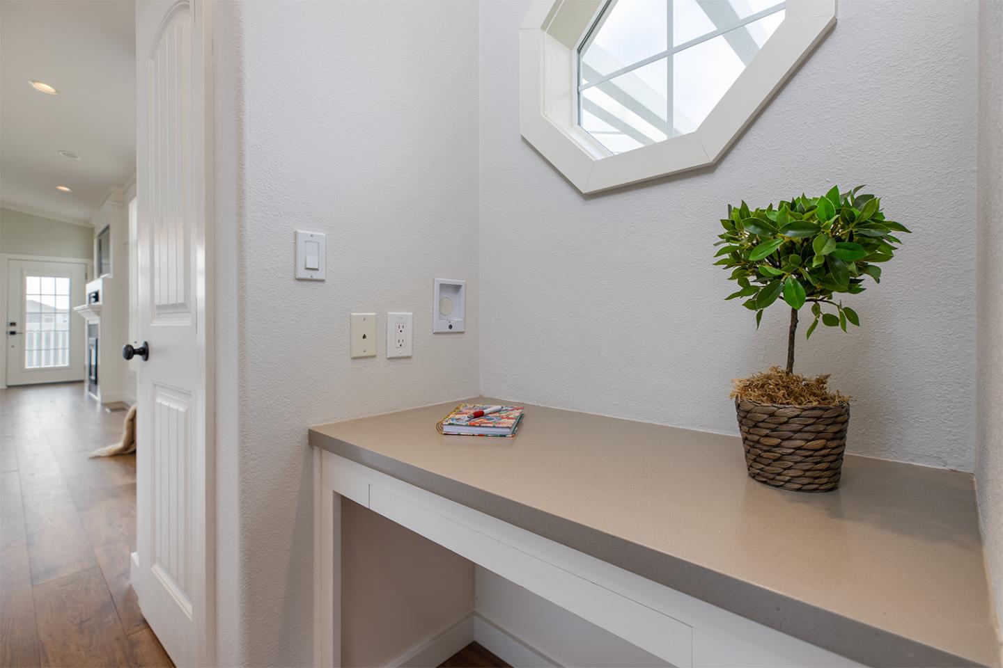 Detail Gallery Image 20 of 46 For 2395 Delaware Ave #22,  Santa Cruz,  CA 95060 - 2 Beds | 1 Baths