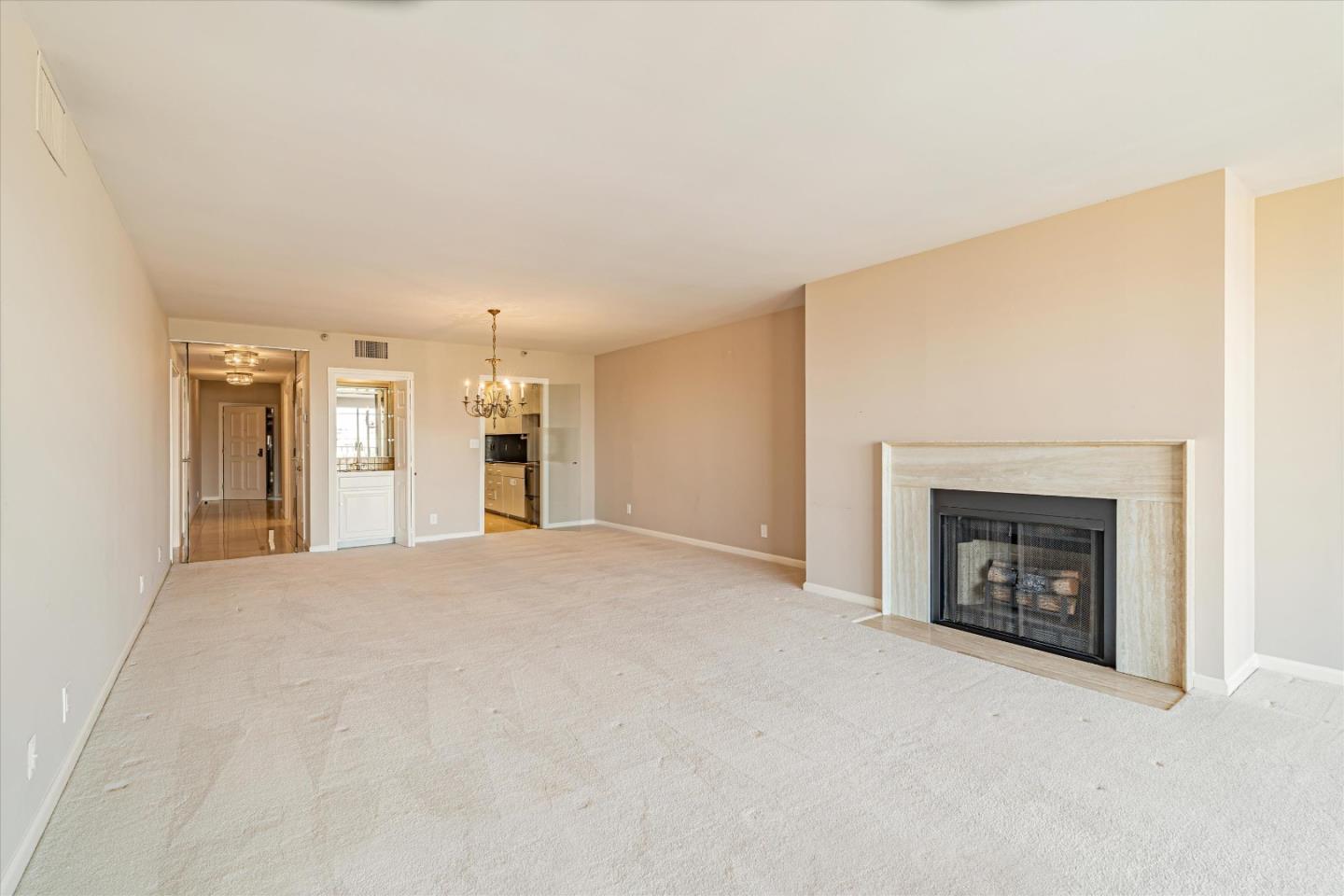 Detail Gallery Image 5 of 24 For 555 Laurel Ave #517,  San Mateo,  CA 94401 - 2 Beds | 2 Baths