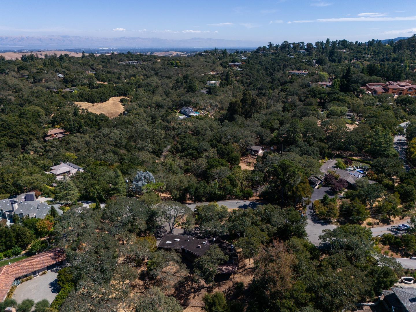 Detail Gallery Image 32 of 34 For 391 Golden Hills Dr, Portola Valley,  CA 94028 - 4 Beds | 2/1 Baths