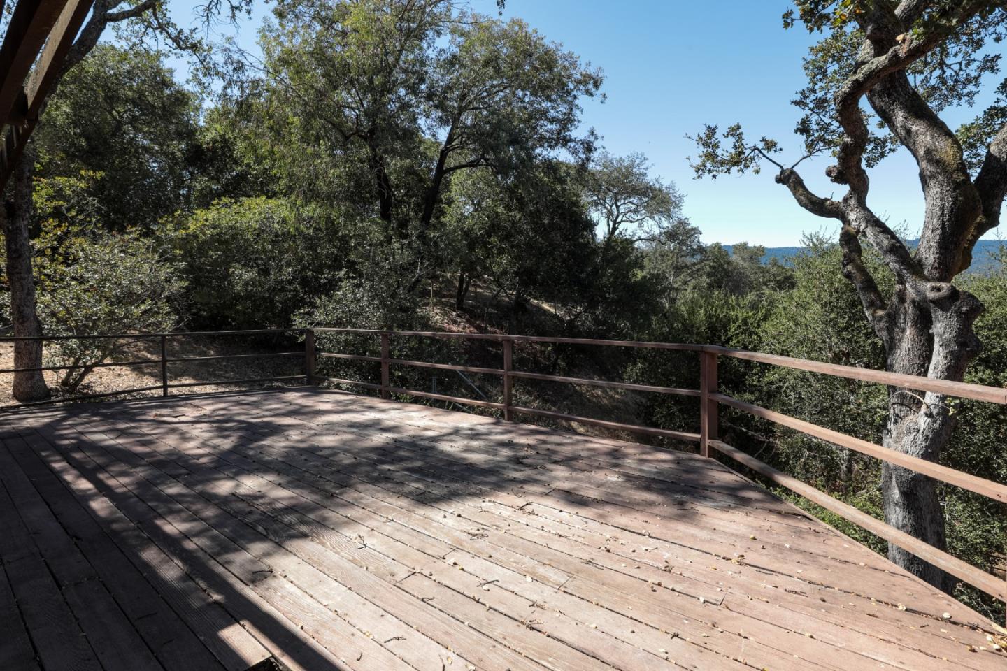 Detail Gallery Image 9 of 34 For 391 Golden Hills Dr, Portola Valley,  CA 94028 - 4 Beds | 2/1 Baths