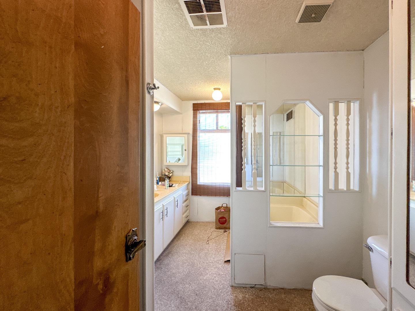 Detail Gallery Image 3 of 11 For 389 Chateau La Salle Dr #389,  San Jose,  CA 95111 - 2 Beds | 2 Baths