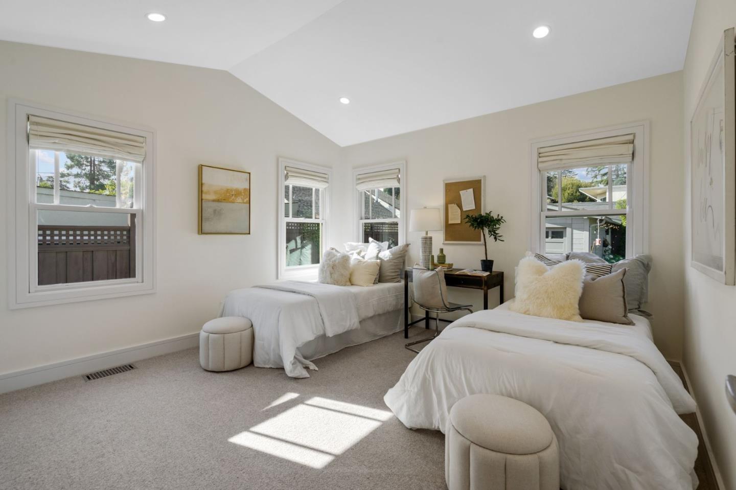 Detail Gallery Image 28 of 49 For 615 Prospect Row, San Mateo,  CA 94401 - 3 Beds | 2 Baths