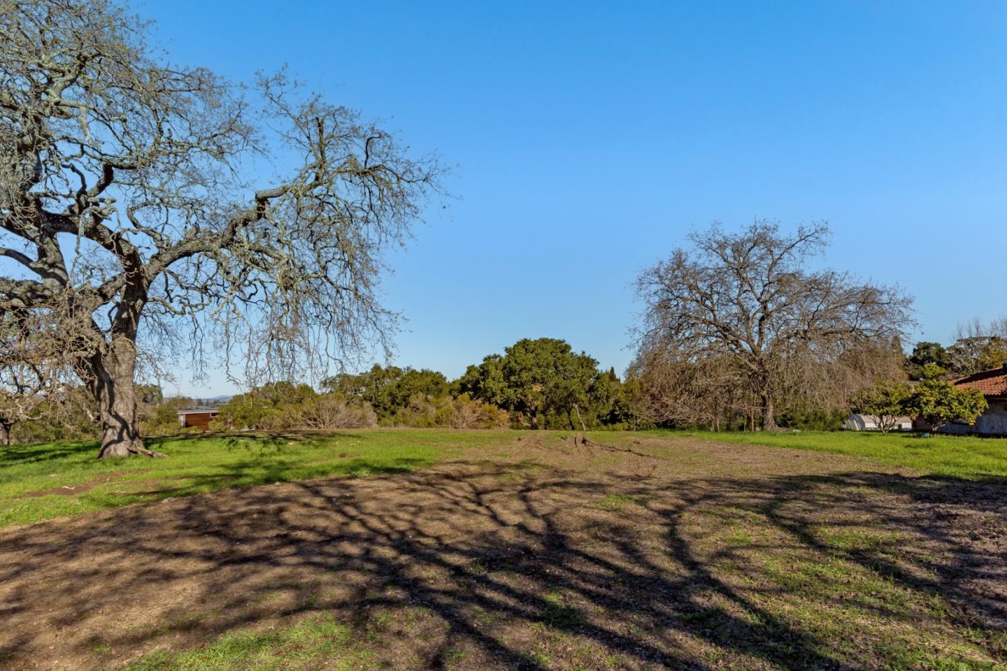 Detail Gallery Image 3 of 8 For 21107 Natoma Oaks Ln, Los Altos Hills,  CA 94022 - – Beds | – Baths