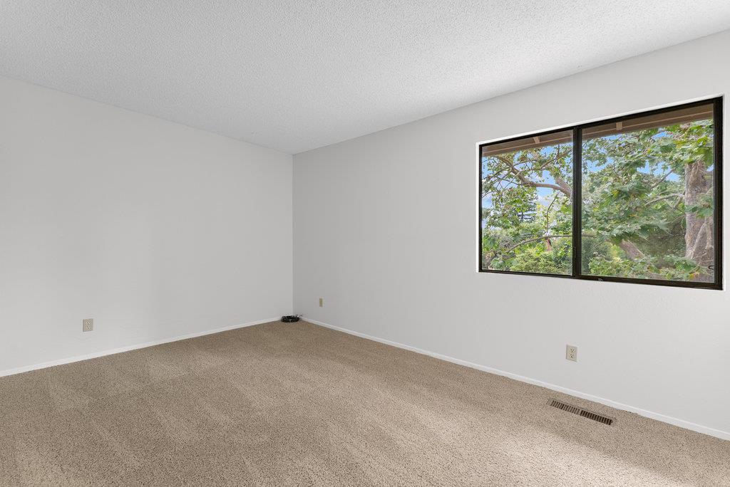 Detail Gallery Image 17 of 27 For 178 Peach Ter, Santa Cruz,  CA 95060 - 2 Beds | 1/1 Baths