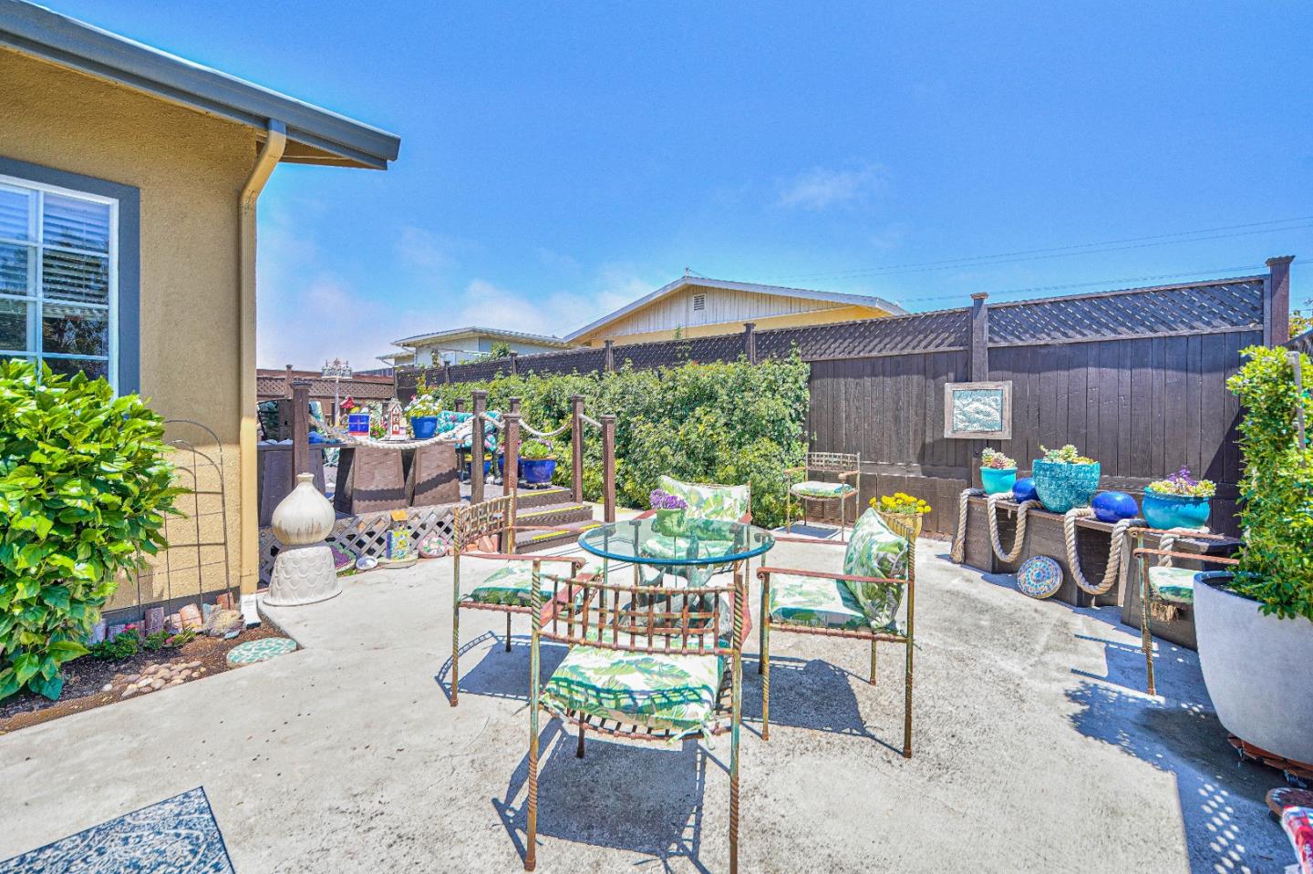 Detail Gallery Image 13 of 24 For 1312 Flores St, Seaside,  CA 93955 - 3 Beds | 2 Baths