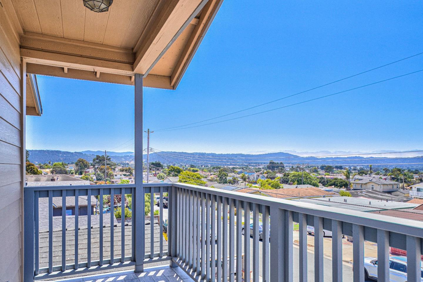 Detail Gallery Image 17 of 24 For 1312 Flores St, Seaside,  CA 93955 - 3 Beds | 2 Baths