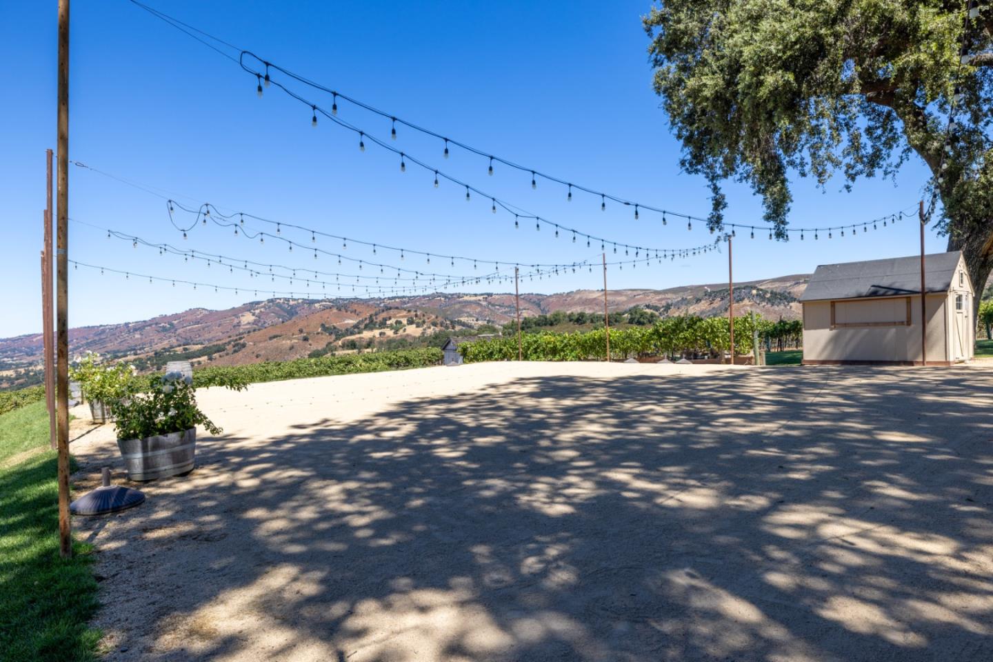 Detail Gallery Image 11 of 53 For 20300 Cachagua, Carmel Valley,  CA 93924 - 3 Beds | 3 Baths