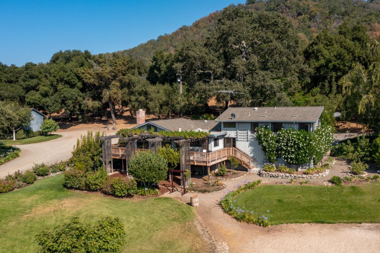 Detail Gallery Image 3 of 53 For 20300 Cachagua, Carmel Valley,  CA 93924 - 3 Beds | 3 Baths