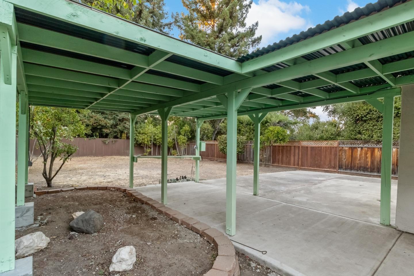 Detail Gallery Image 17 of 65 For 67 Holbrook Ln, Atherton,  CA 94027 - 3 Beds | 2 Baths