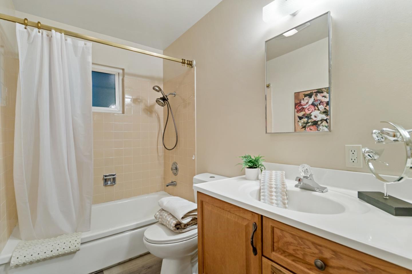 Detail Gallery Image 50 of 65 For 67 Holbrook Ln, Atherton,  CA 94027 - 3 Beds | 2 Baths