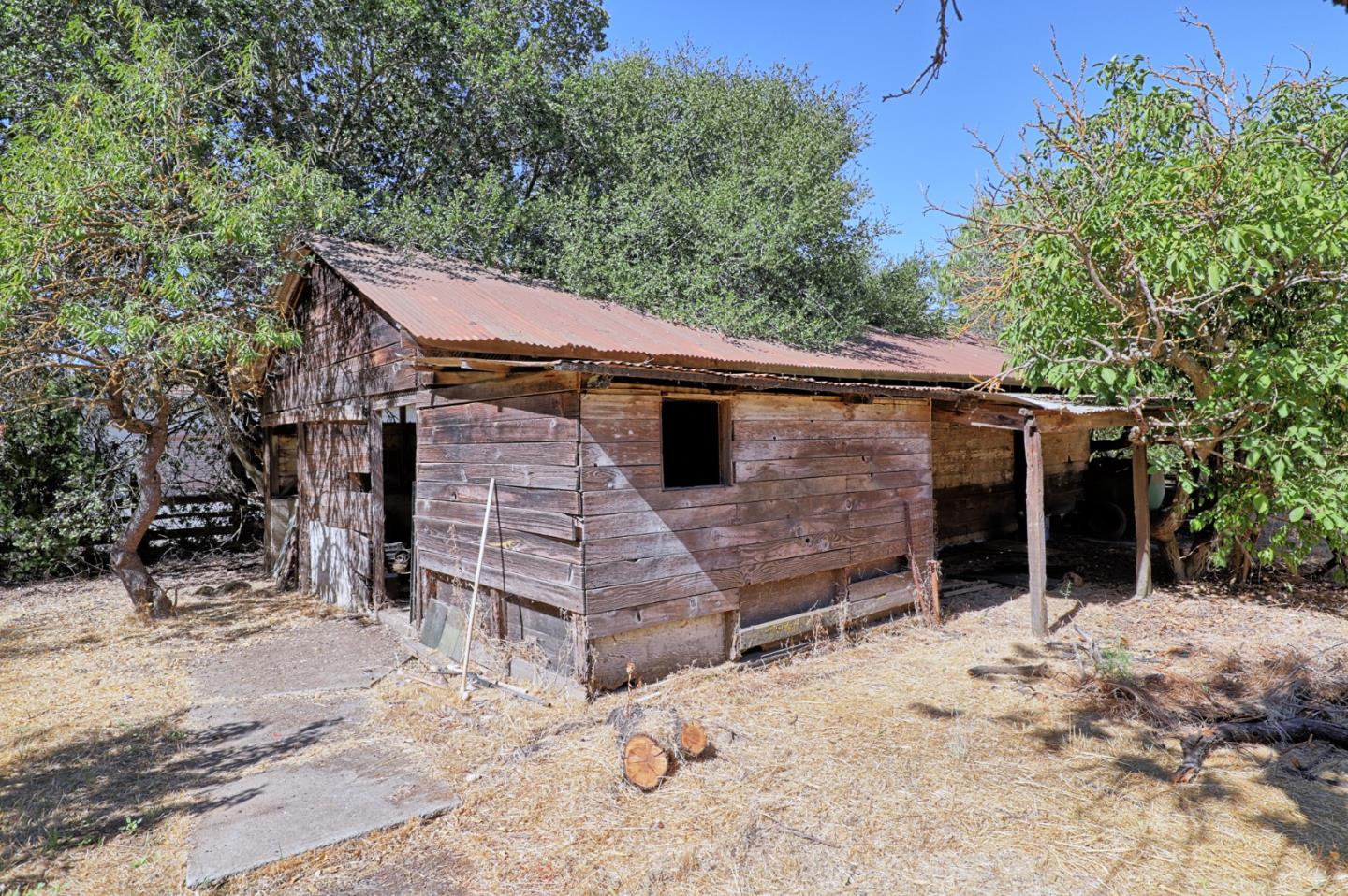 Detail Gallery Image 33 of 75 For 10876 Dougherty Ave, Morgan Hill,  CA 95037 - 3 Beds | 2/1 Baths