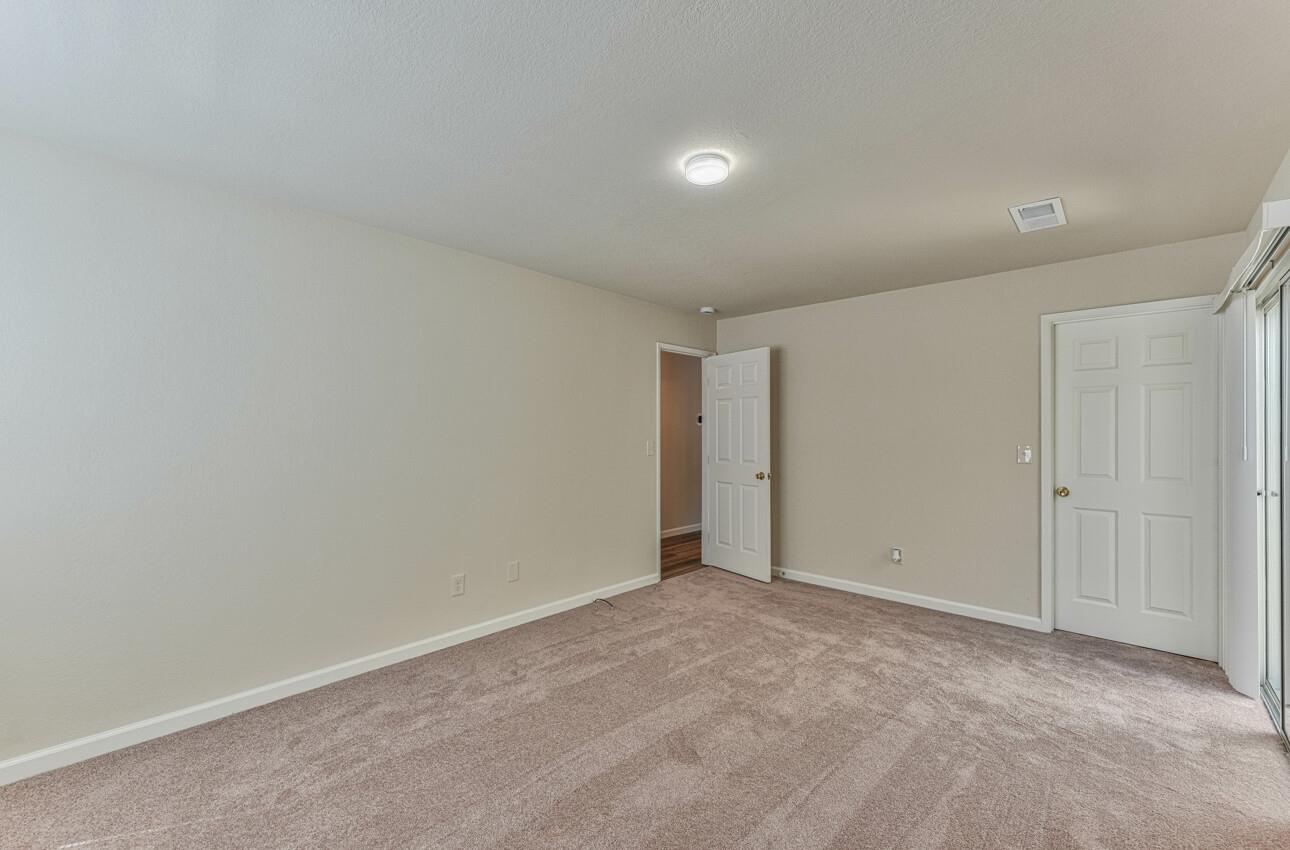 Detail Gallery Image 16 of 28 For 3080 Crumpton #20 Ln #20,  Marina,  CA 93933 - 3 Beds | 1/1 Baths