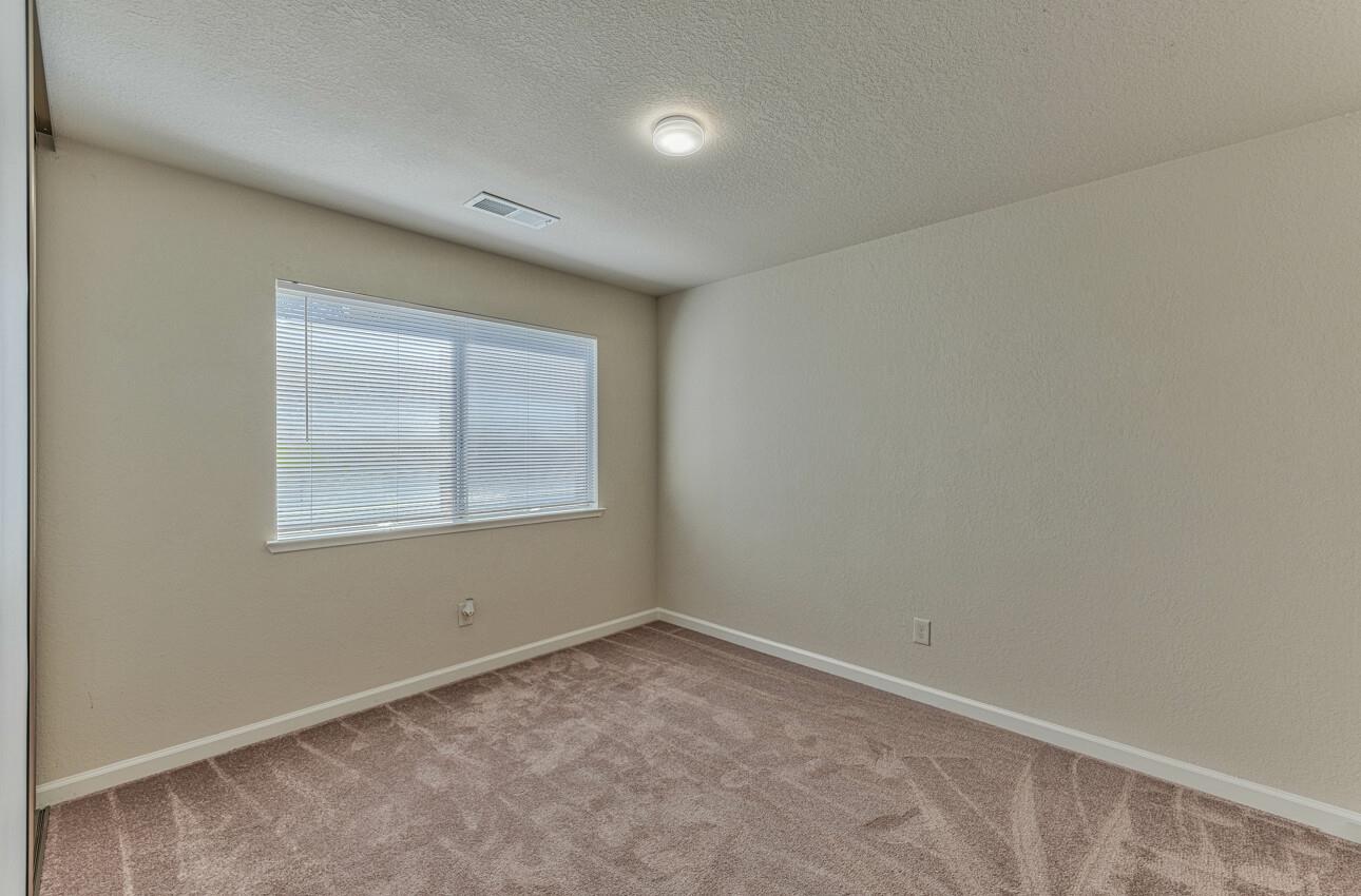 Detail Gallery Image 18 of 28 For 3080 Crumpton #20 Ln #20,  Marina,  CA 93933 - 3 Beds | 1/1 Baths