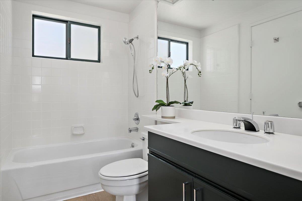 Detail Gallery Image 14 of 22 For 4250 El Camino Real #D334,  Palo Alto,  CA 94306 - 1 Beds | 1 Baths