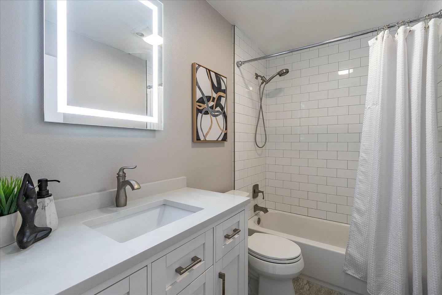 Detail Gallery Image 25 of 41 For 468 Curie Dr, San Jose,  CA 95123 - 4 Beds | 2/1 Baths