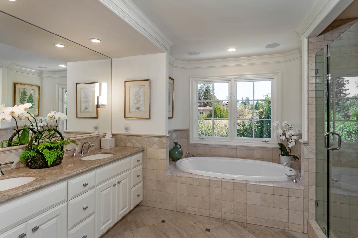 Detail Gallery Image 16 of 40 For 30 Amador Ave, Atherton,  CA 94027 - 5 Beds | 5/1 Baths