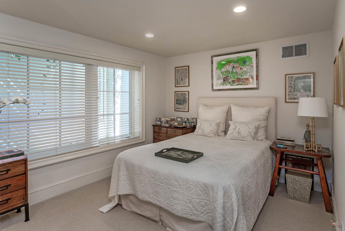 Detail Gallery Image 20 of 40 For 30 Amador Ave, Atherton,  CA 94027 - 5 Beds | 5/1 Baths