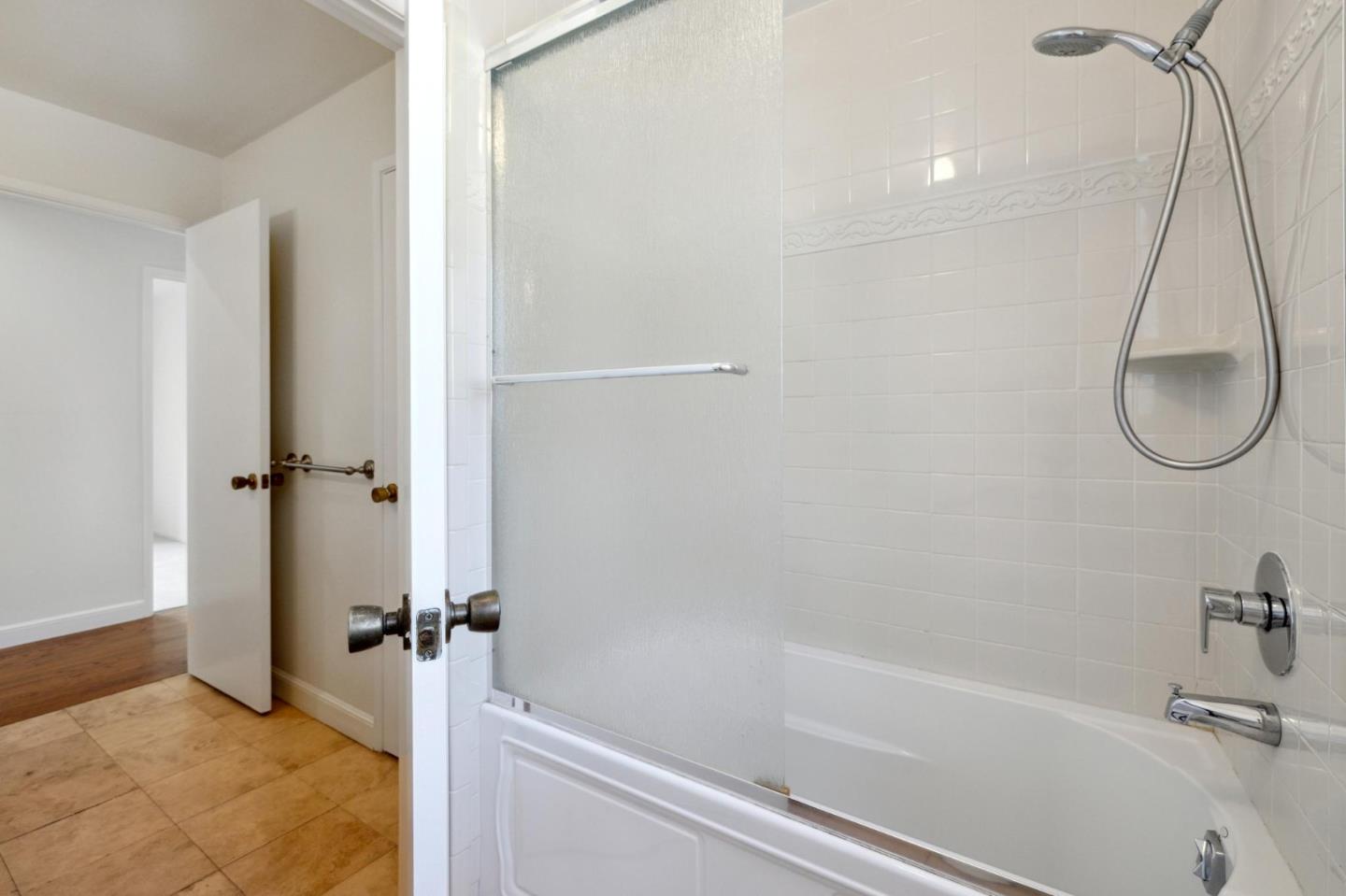 Detail Gallery Image 53 of 90 For 243 Selby Ln, Atherton,  CA 94027 - 5 Beds | 3/1 Baths