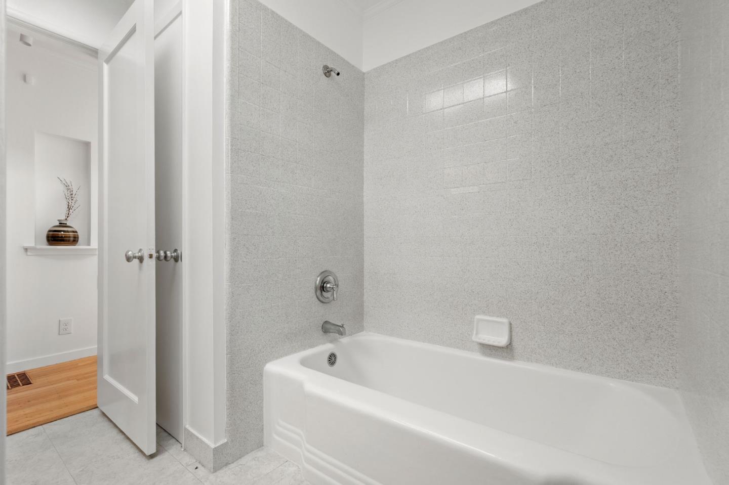 Detail Gallery Image 29 of 50 For 2910 Fernwood St, San Mateo,  CA 94403 - 2 Beds | 2 Baths