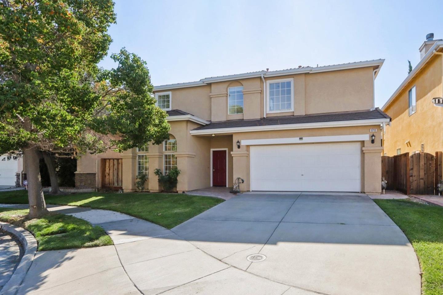 Detail Gallery Image 1 of 42 For 1711 Fumia Ct, San Jose,  CA 95131 - 4 Beds | 2/1 Baths