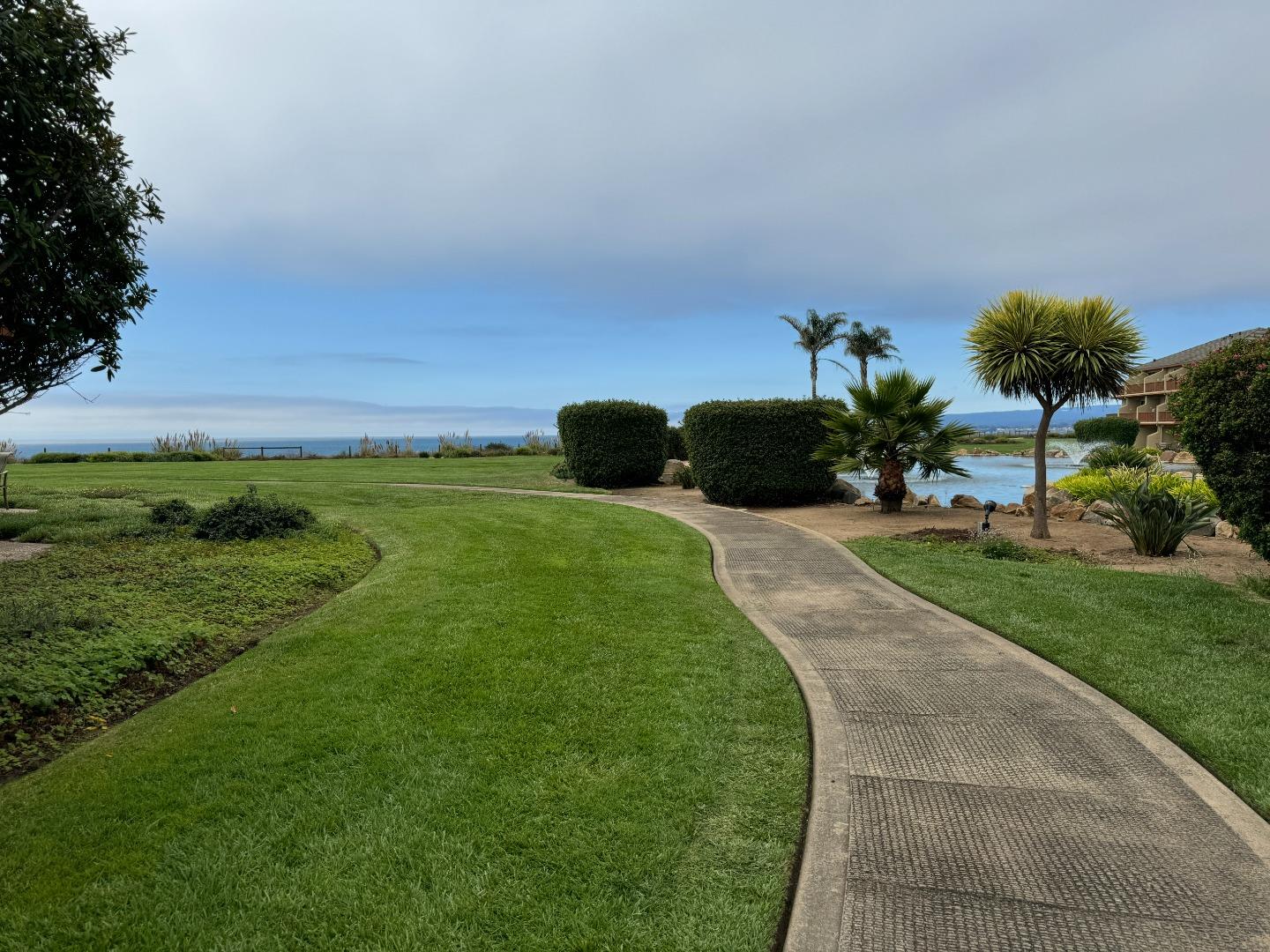 Detail Gallery Image 34 of 42 For 522 Seascape Resort Dr, Aptos,  CA 95003 - 2 Beds | 2/1 Baths