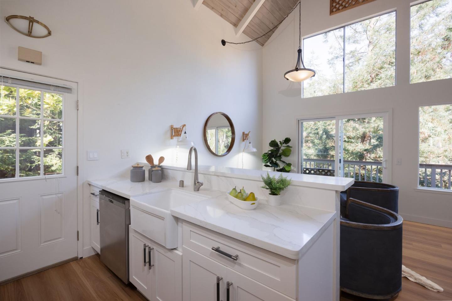 Detail Gallery Image 8 of 38 For 761 Lancaster Blvd, Moss Beach,  CA 94038 - 3 Beds | 2 Baths