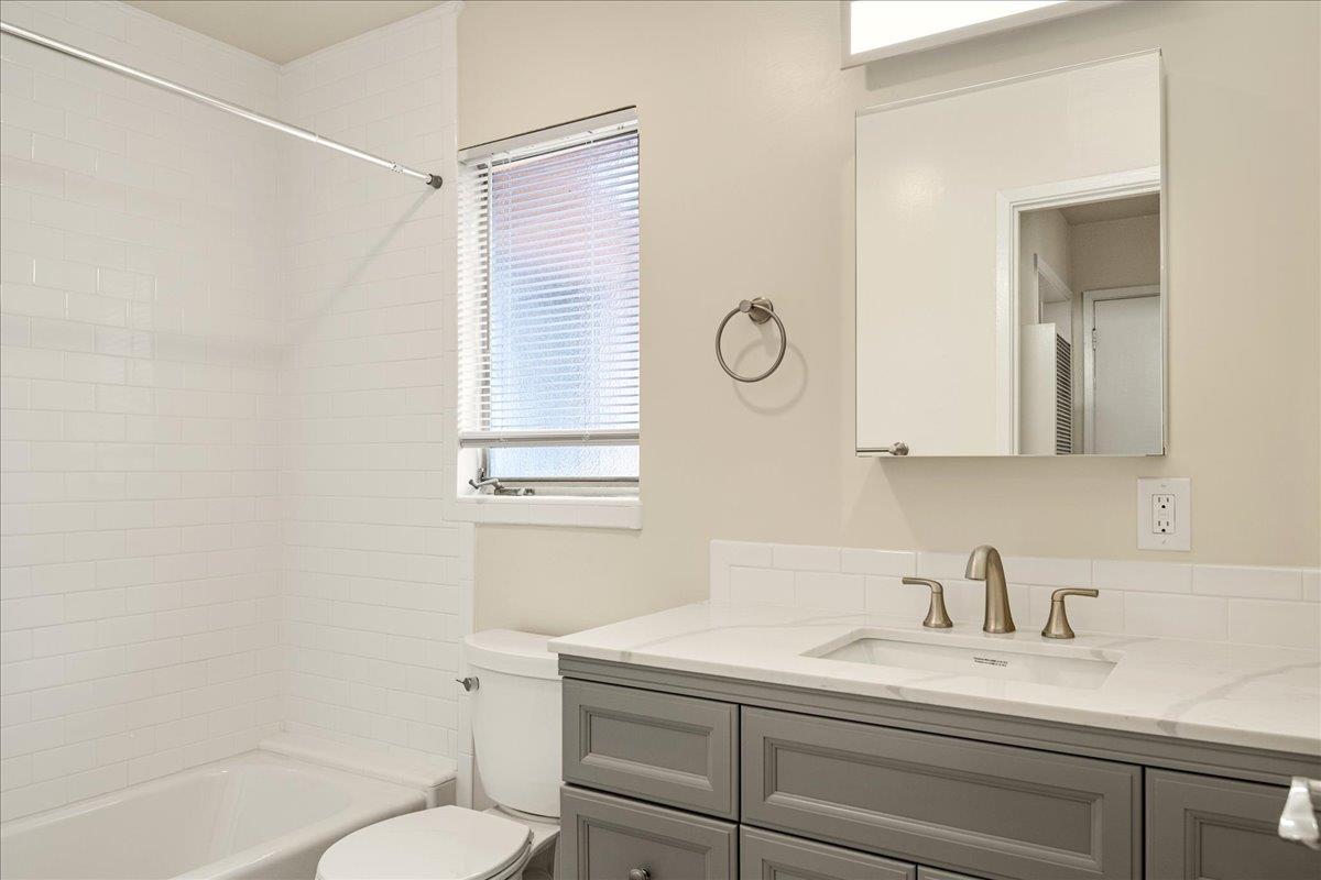 Detail Gallery Image 16 of 38 For 1198 Boranda Ave, Mountain View,  CA 94040 - – Beds | – Baths