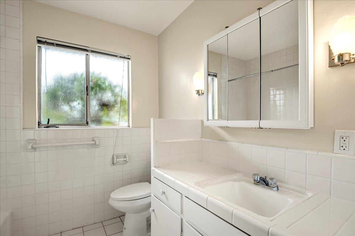 Detail Gallery Image 24 of 38 For 1198 Boranda Ave, Mountain View,  CA 94040 - – Beds | – Baths