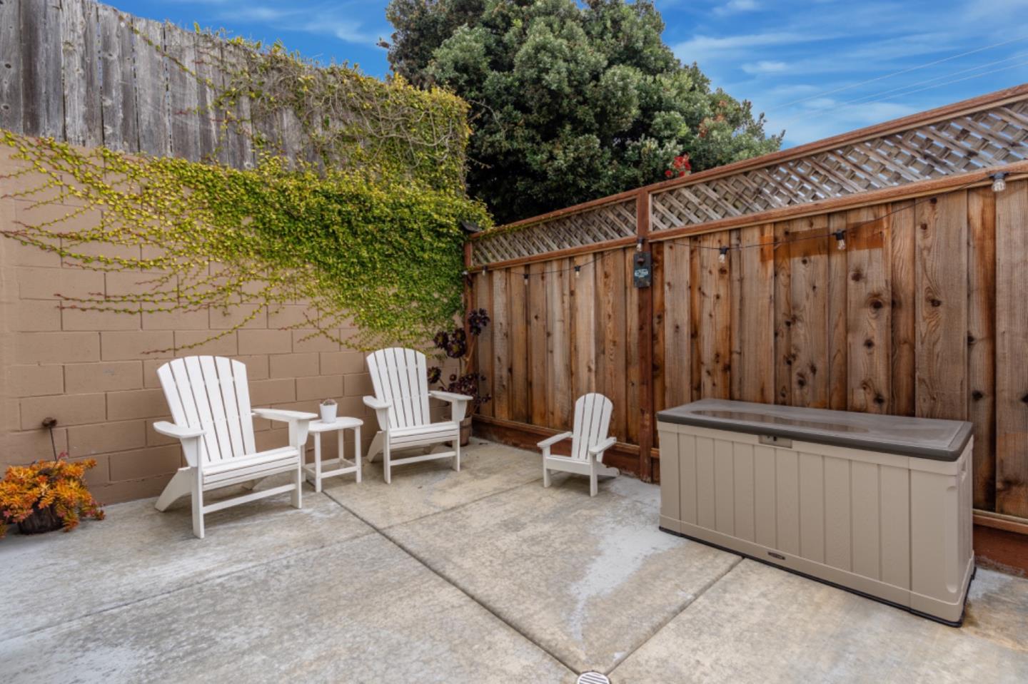 Detail Gallery Image 16 of 31 For 209 Clifton Rd, Pacifica,  CA 94044 - 2 Beds | 2/1 Baths