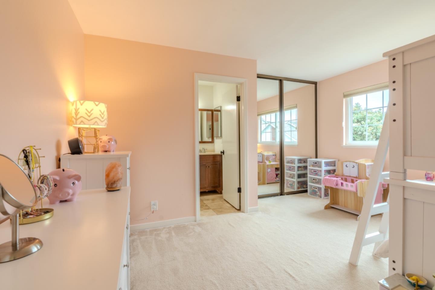 Detail Gallery Image 26 of 31 For 209 Clifton Rd, Pacifica,  CA 94044 - 2 Beds | 2/1 Baths