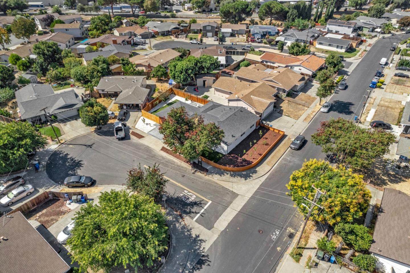 Detail Gallery Image 52 of 55 For 1461 College Ct, Union City,  CA 94587 - 3 Beds | 2 Baths