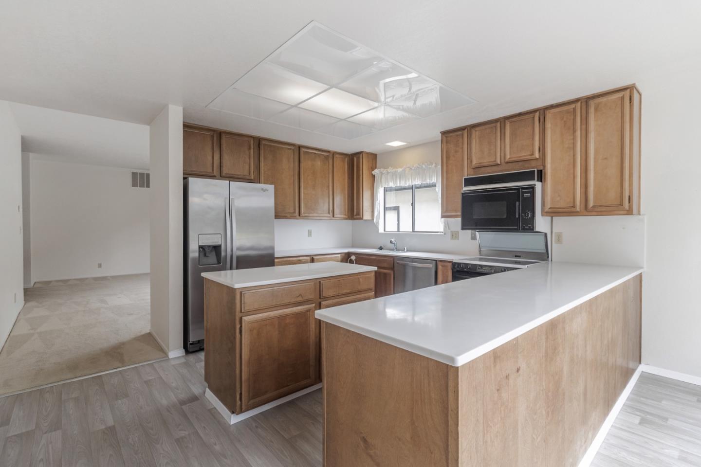 Detail Gallery Image 14 of 45 For 483 Winged Foot Rd, Half Moon Bay,  CA 94019 - 4 Beds | 2/1 Baths