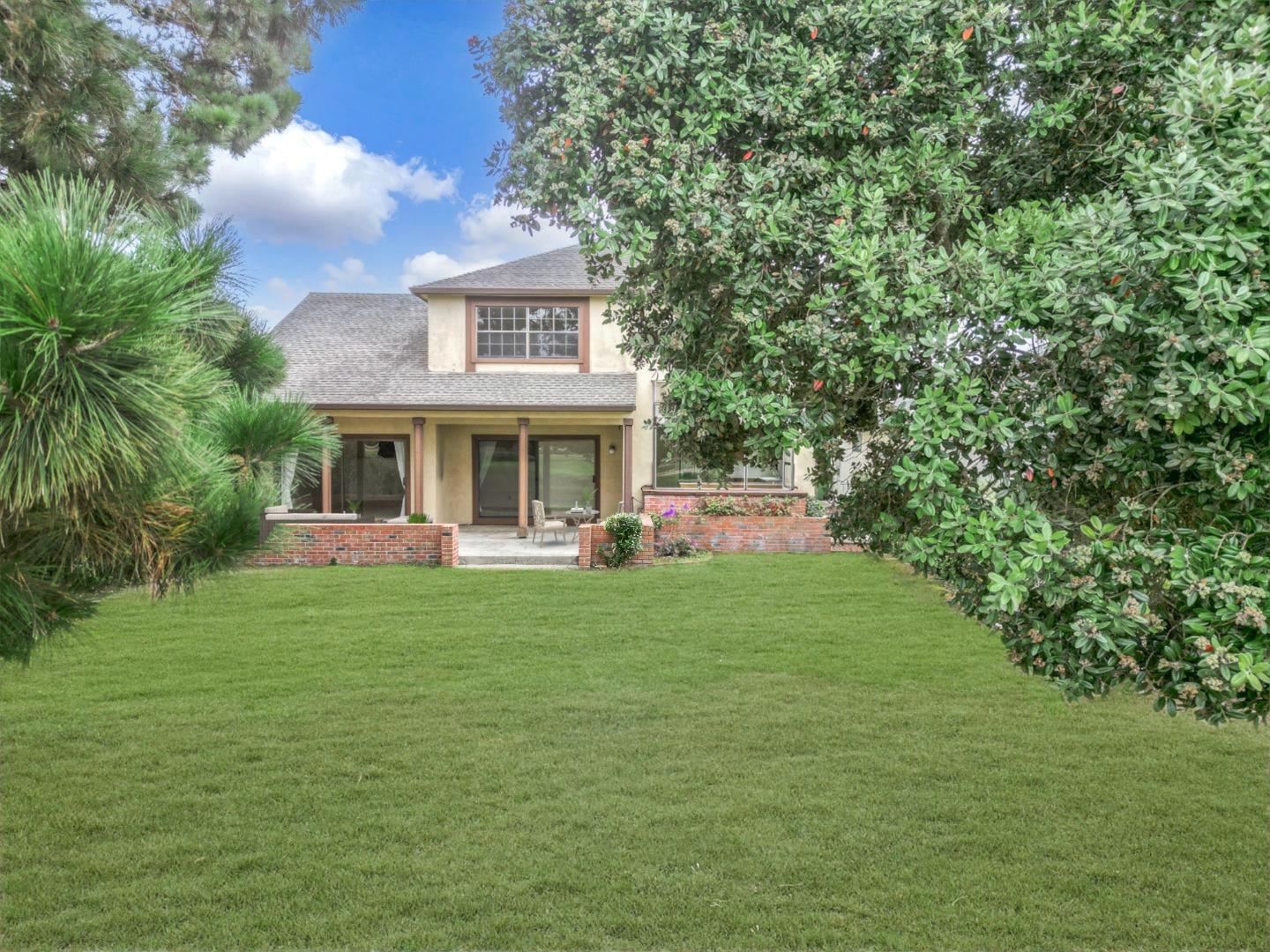 Detail Gallery Image 2 of 45 For 483 Winged Foot Rd, Half Moon Bay,  CA 94019 - 4 Beds | 2/1 Baths