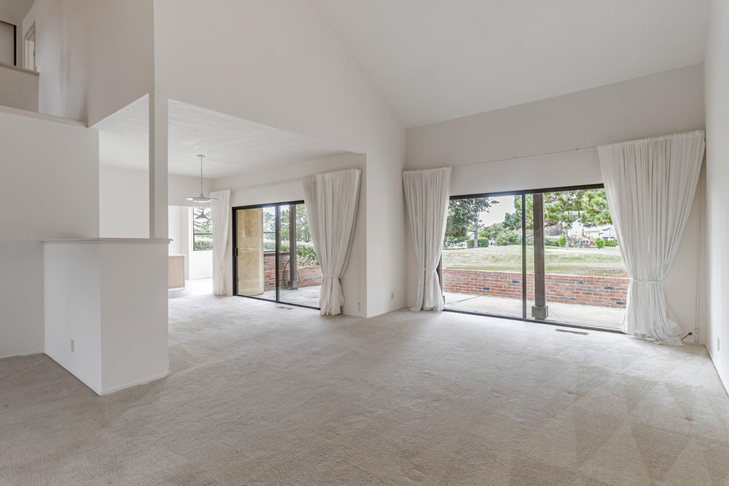 Detail Gallery Image 7 of 45 For 483 Winged Foot Rd, Half Moon Bay,  CA 94019 - 4 Beds | 2/1 Baths