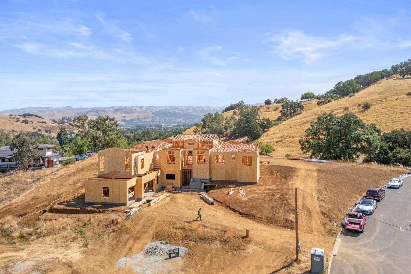 Detail Gallery Image 5 of 17 For 1075 Rose Orchard Place, Morgan Hill,  CA 95037 - 5 Beds | 4/2 Baths