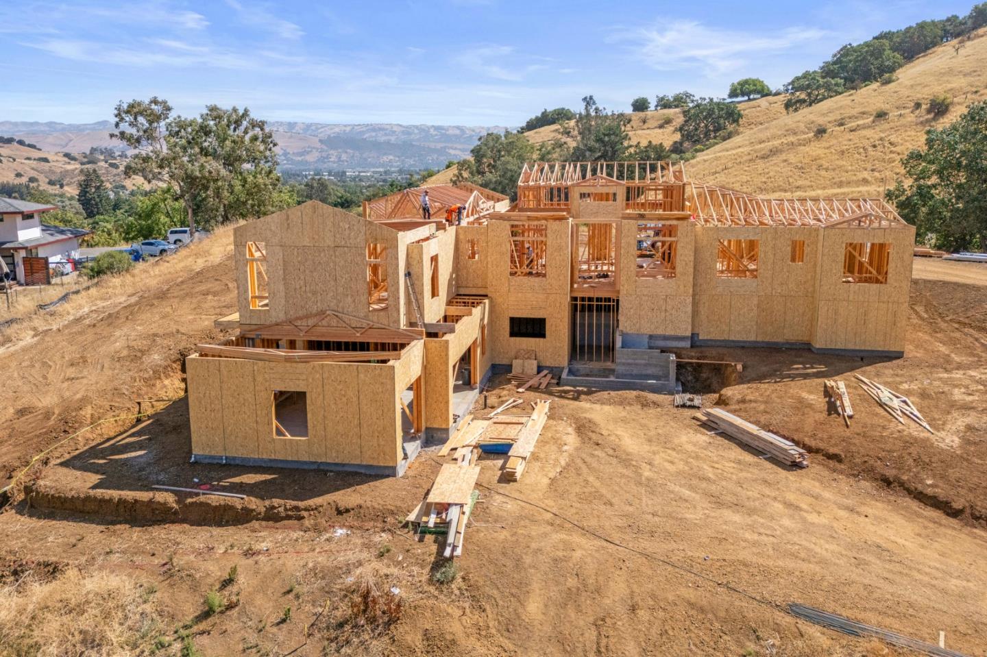 Detail Gallery Image 6 of 17 For 1075 Rose Orchard Place, Morgan Hill,  CA 95037 - 5 Beds | 4/2 Baths