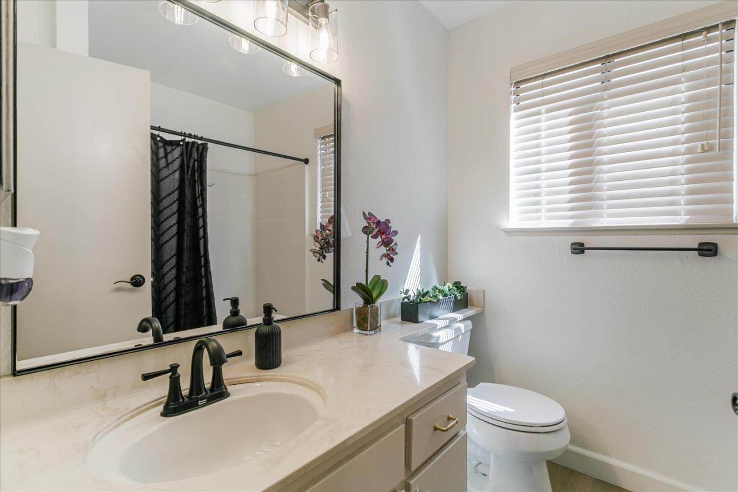 Detail Gallery Image 17 of 22 For 2207 Brega Ln, Morgan Hill,  CA 95037 - 2 Beds | 2 Baths