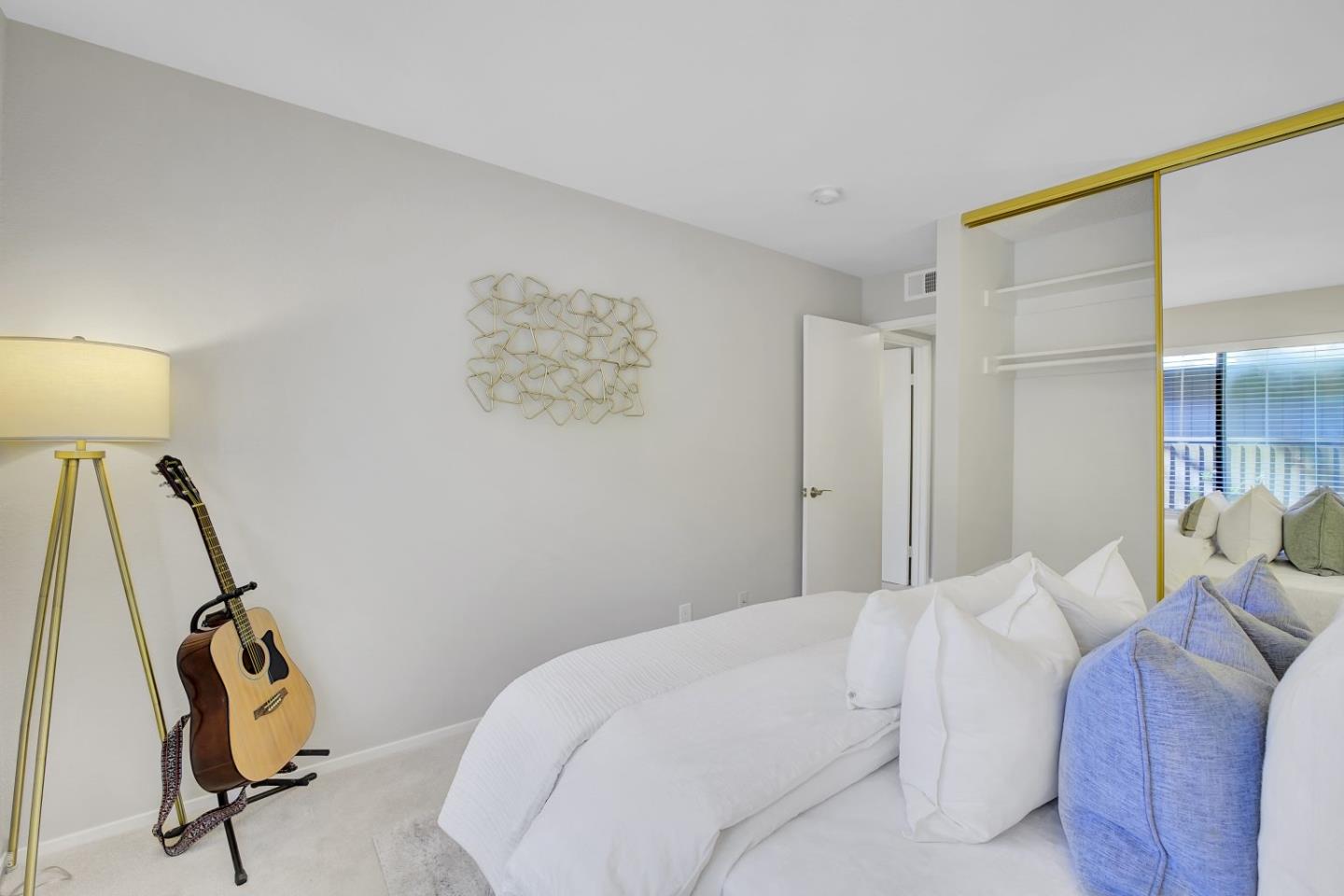 Detail Gallery Image 28 of 55 For 3366 Brittan Ave #10,  San Carlos,  CA 94070 - 2 Beds | 2 Baths