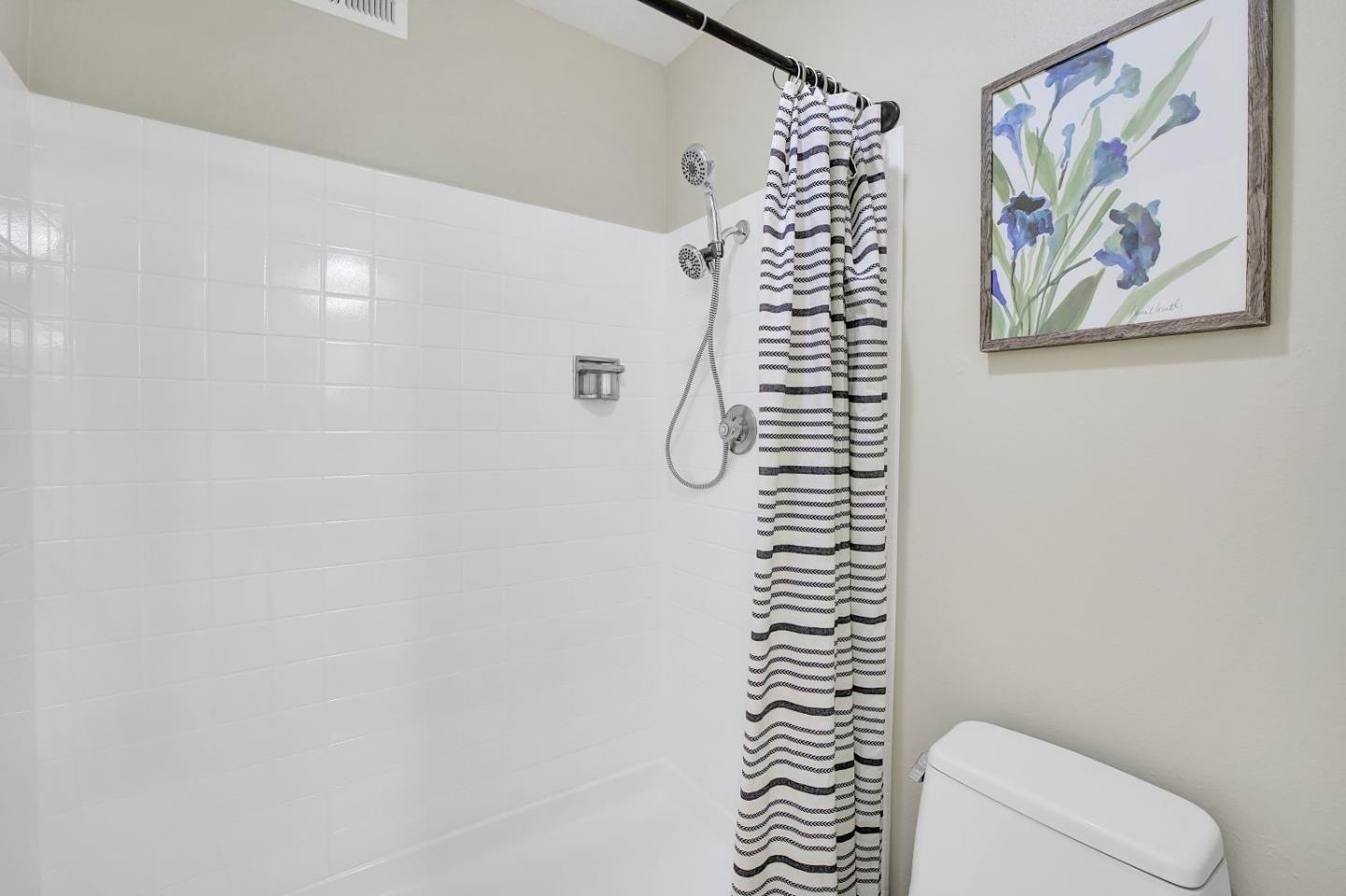 Detail Gallery Image 38 of 55 For 3366 Brittan Ave #10,  San Carlos,  CA 94070 - 2 Beds | 2 Baths