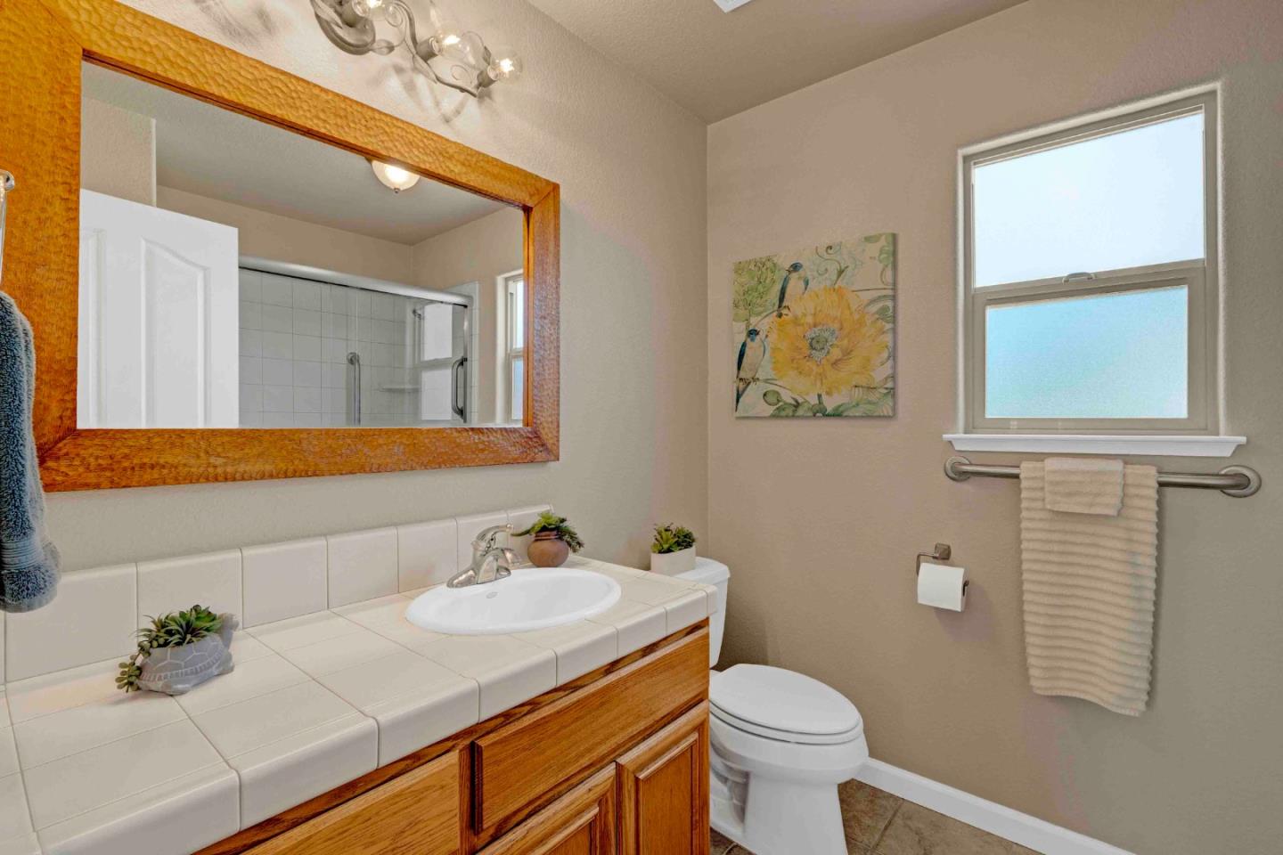 Detail Gallery Image 19 of 30 For 910 Valley Oak Ct, Hollister,  CA 95023 - 2 Beds | 2/1 Baths