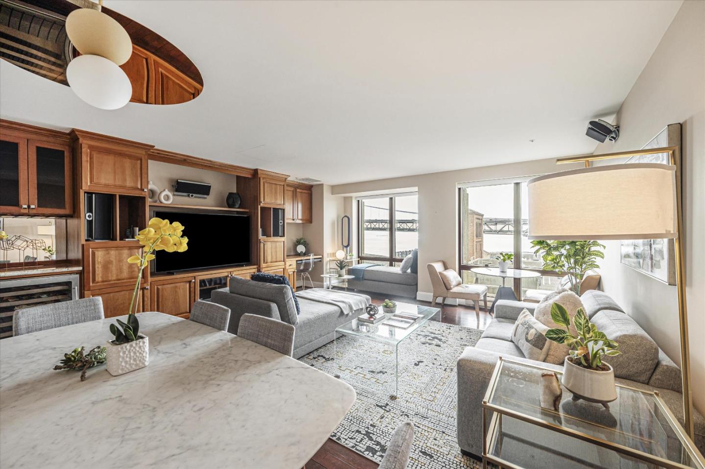 Detail Gallery Image 1 of 50 For 75 Folsom St #1200,  San Francisco,  CA 94105 - 1 Beds | 1 Baths