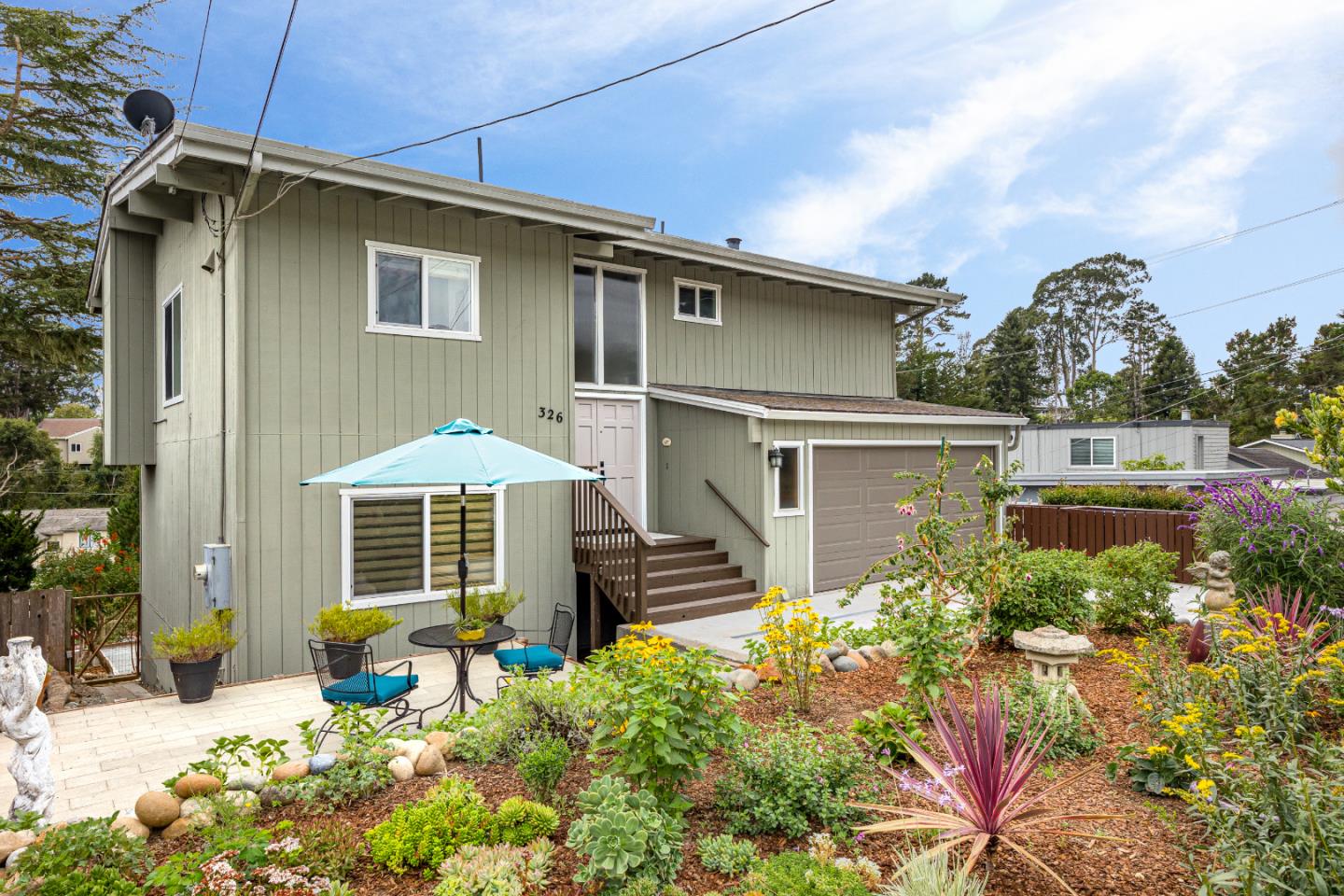 Detail Gallery Image 1 of 48 For 326 Doris Ave, Aptos,  CA 95003 - 3 Beds | 2 Baths