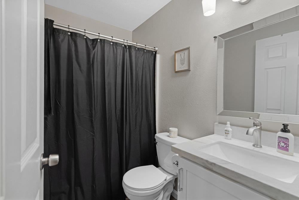 Detail Gallery Image 38 of 60 For 1080 Memorial Dr, Hollister,  CA 95023 - – Beds | – Baths