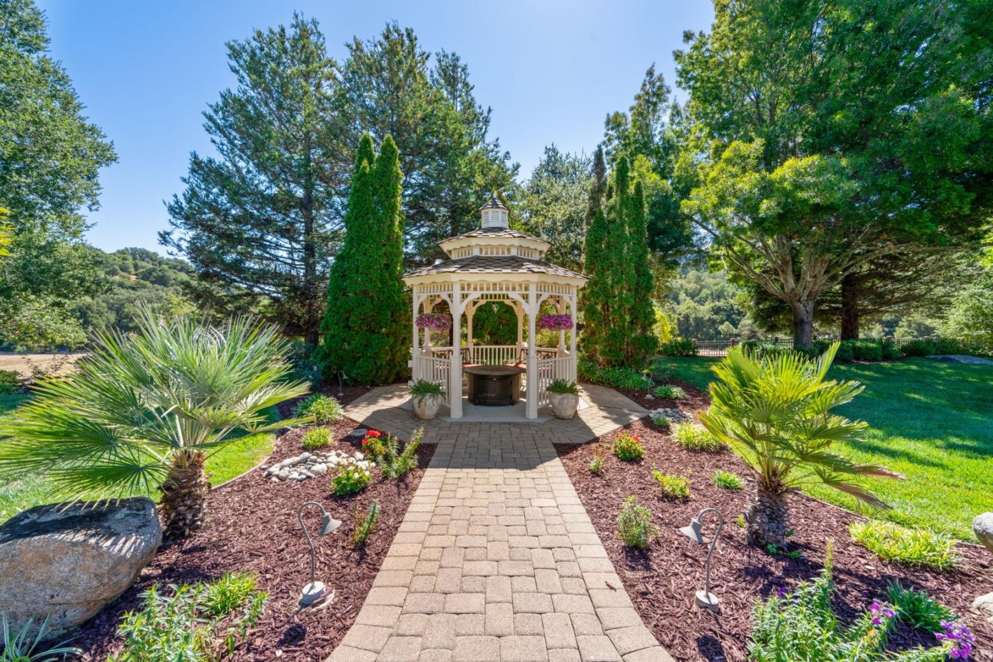 Detail Gallery Image 49 of 58 For 6585 Redwood Retreat Rd, Gilroy,  CA 95020 - 4 Beds | 3/2 Baths