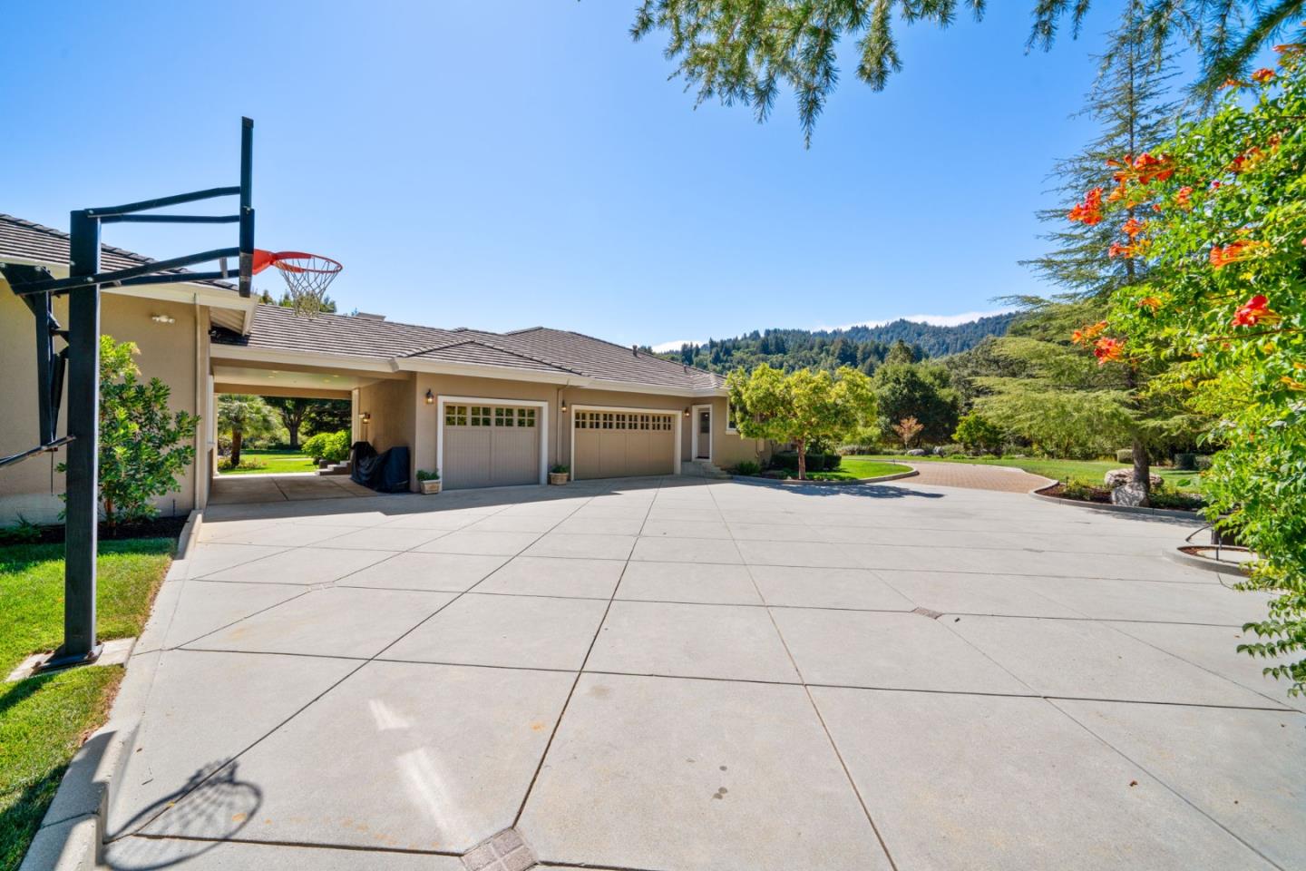 Detail Gallery Image 7 of 58 For 6585 Redwood Retreat Rd, Gilroy,  CA 95020 - 4 Beds | 3/2 Baths