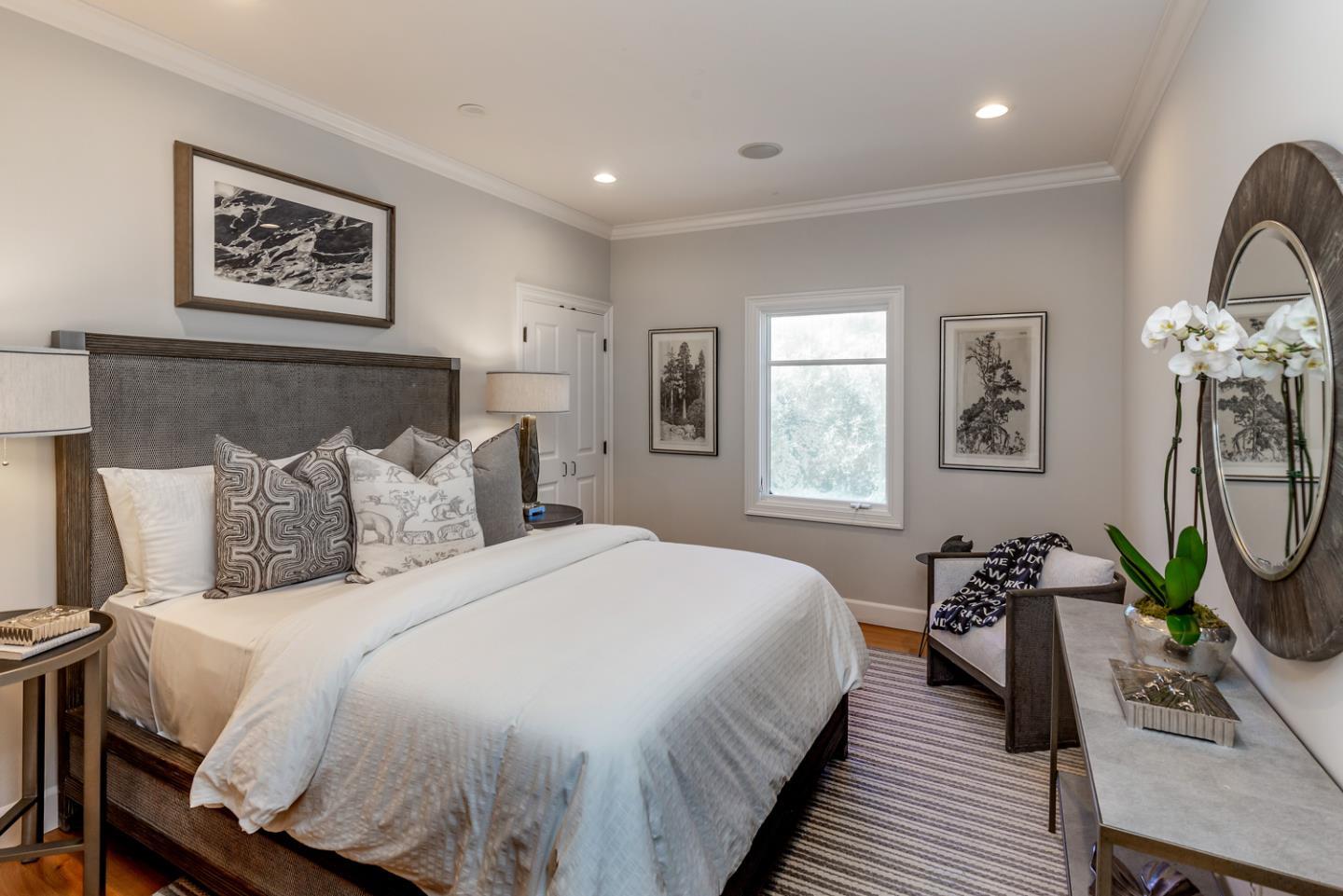 Detail Gallery Image 27 of 66 For 13456 Country Way, Los Altos Hills,  CA 94022 - 5 Beds | 4/1 Baths