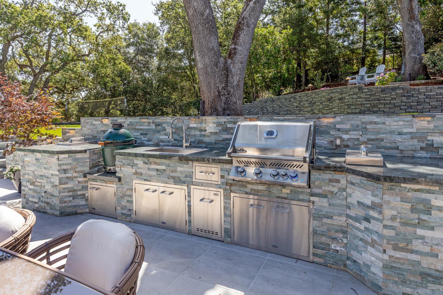 Detail Gallery Image 43 of 66 For 13456 Country Way, Los Altos Hills,  CA 94022 - 5 Beds | 4/1 Baths