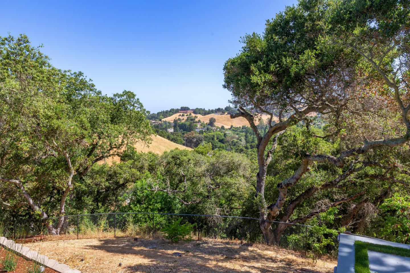 Detail Gallery Image 54 of 65 For 13456 Country Way, Los Altos Hills,  CA 94022 - 5 Beds | 4/1 Baths