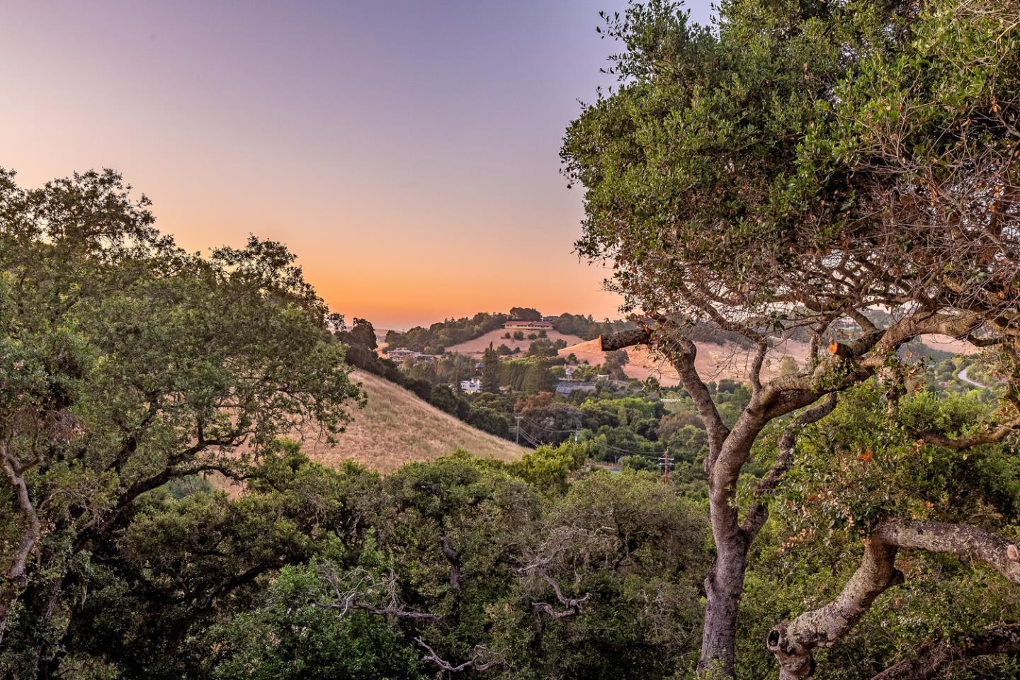 Detail Gallery Image 56 of 66 For 13456 Country Way, Los Altos Hills,  CA 94022 - 5 Beds | 4/1 Baths